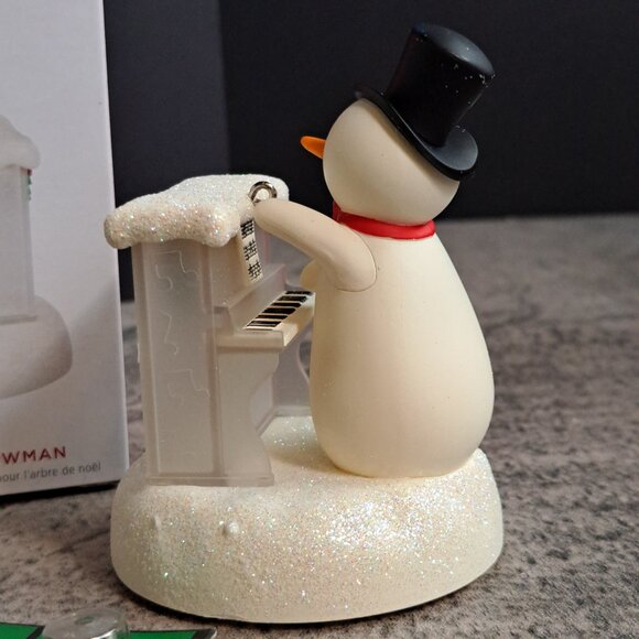 Hallmark 2023 Sing-Along Showman Piano Playing Snowman Christmas Ornament - Picture 9 of 10